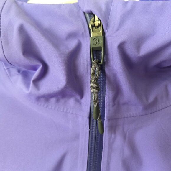 Lululemon Waterproof Hiking Half Zip Pullover Light Electric Indigo Size 4 Gorp - Picture 4 of 9